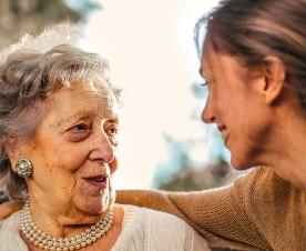 girl talking to mom